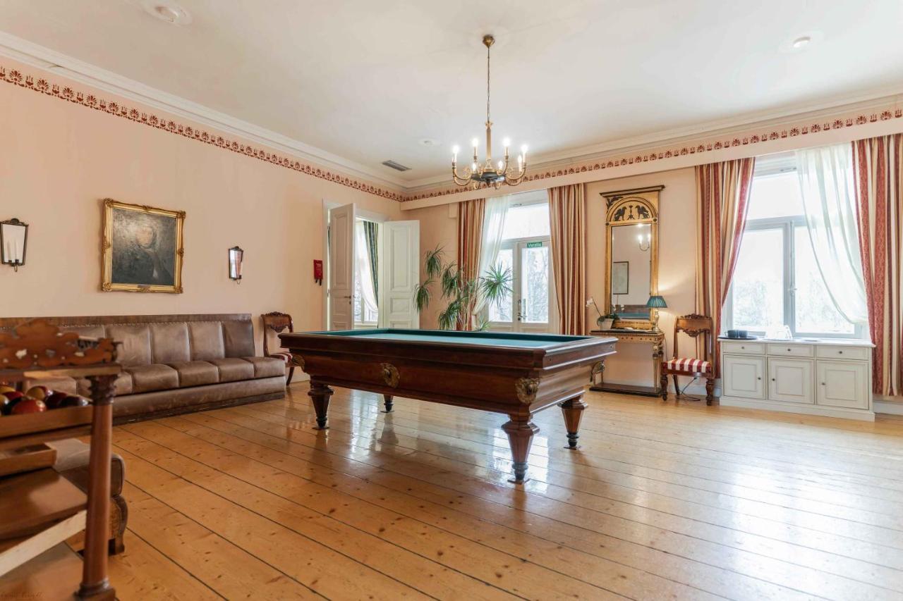Sannasin Kartano Hotel Buitenkant foto