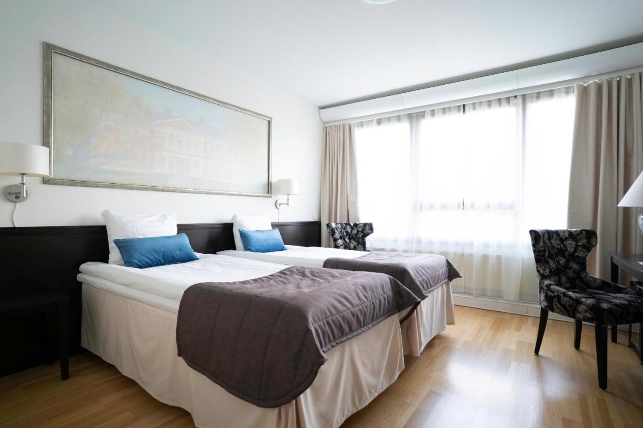 Sannasin Kartano Hotel Buitenkant foto