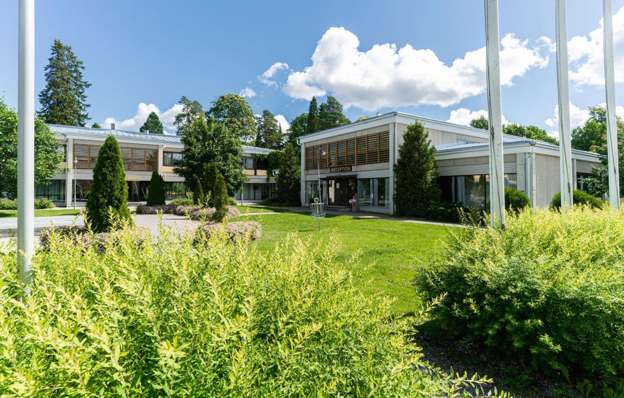Sannasin Kartano Hotel Buitenkant foto
