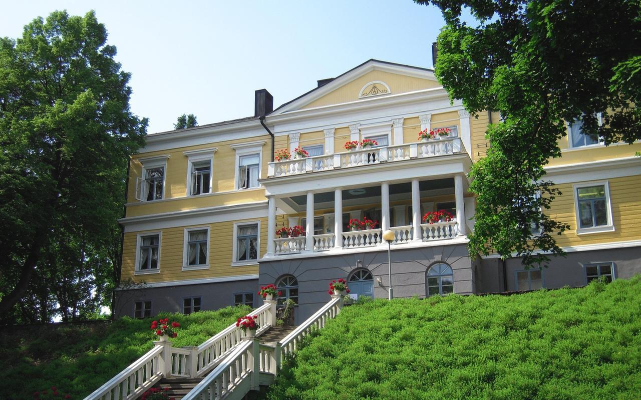 Sannasin Kartano Hotel Buitenkant foto