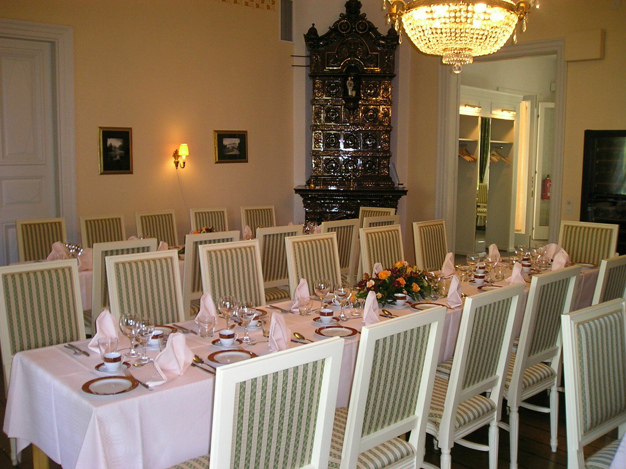 Sannasin Kartano Hotel Buitenkant foto